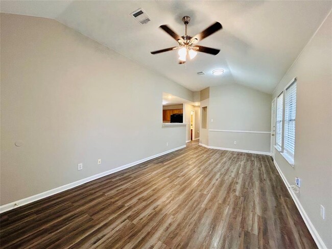 Building Photo - 8507 Apple Carrie Cove