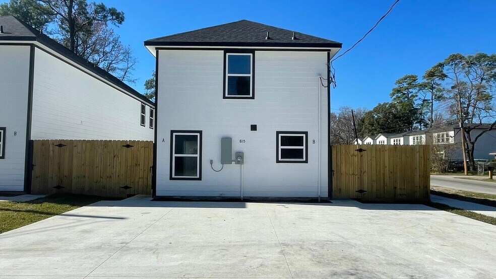 Primary Photo - 6011 Wedgefield St