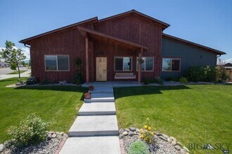 Building Photo - 3-Bedroom, 2-Bathroom Single-Level Home in Bozeman, MT