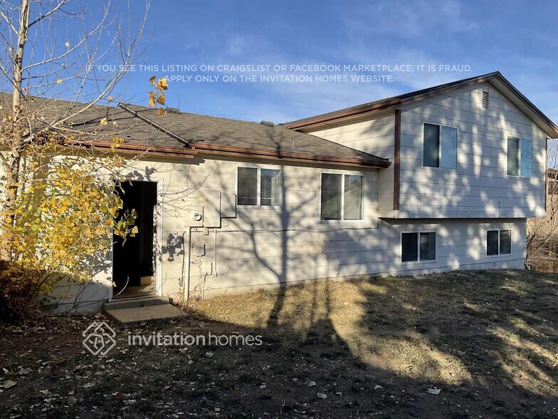 Building Photo - 17880 E Louisiana Ave