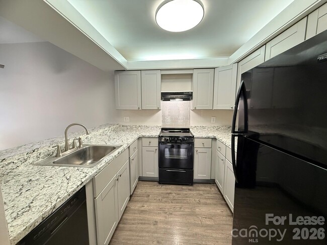 Building Photo - 10900 Rail Tye Pl