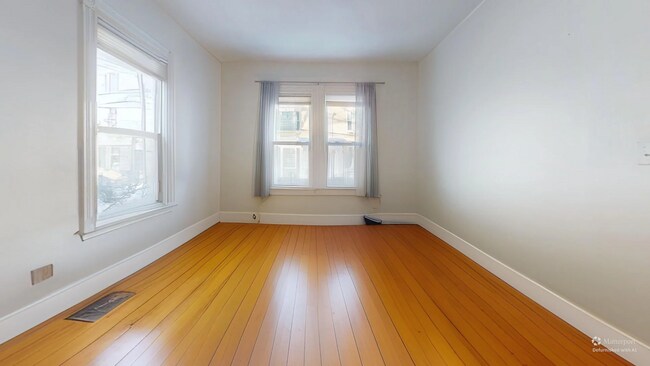 Building Photo - 48 Eustis St