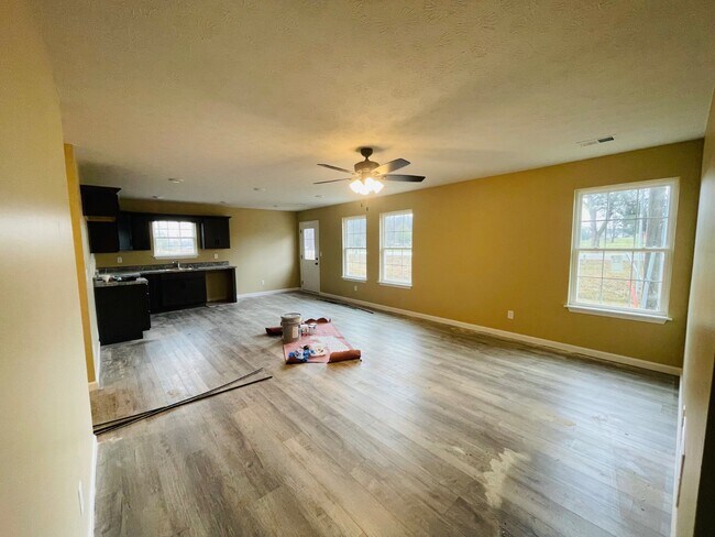 Building Photo - 106 Diane Ct