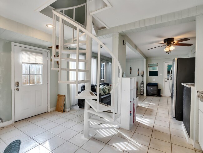 Building Photo - 3529 Avenue M