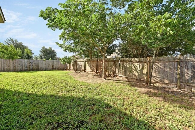 Building Photo - 645 Clear Springs Hollow