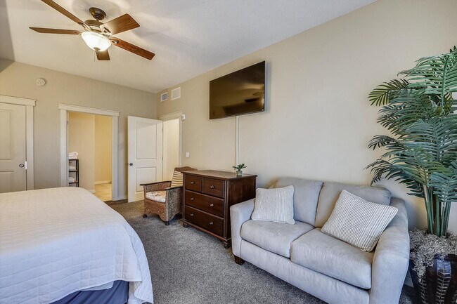 Building Photo - 15100 Front Beach Rd