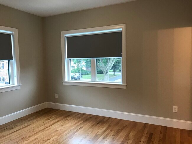 Building Photo - 33 Melbourne Ave