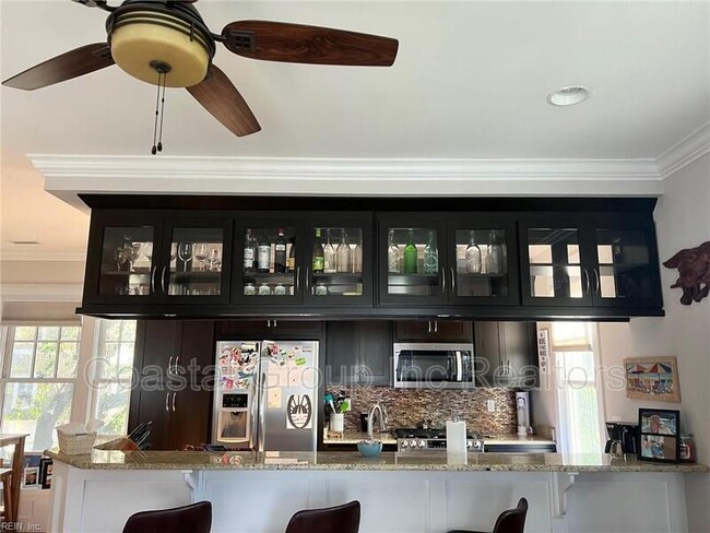 Building Photo - 9512 25th Bay St