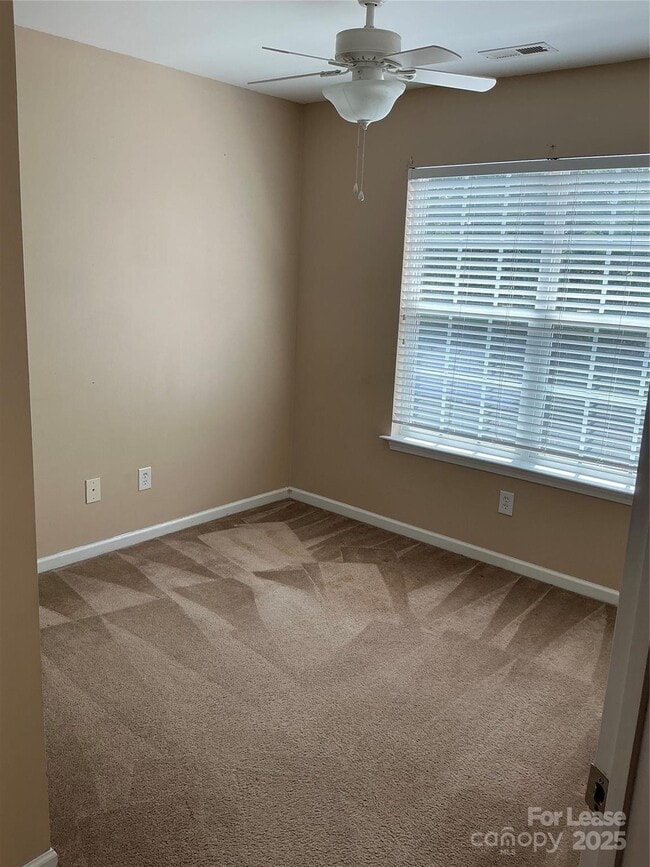 Building Photo - 4980 Kotlik Dr