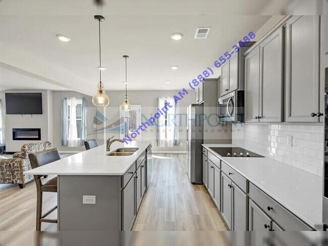 Building Photo - Beautiful Home for Lease in Locust Grove