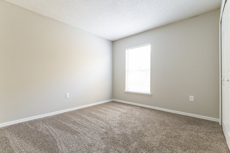 Building Photo - 6748 Ebans Bend