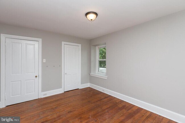 Building Photo - 337 Righters Mill Rd