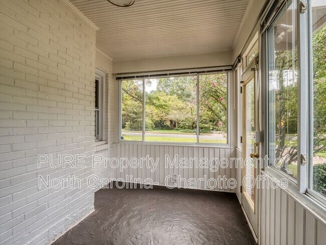 Building Photo - 1321 Pinecrest Ave