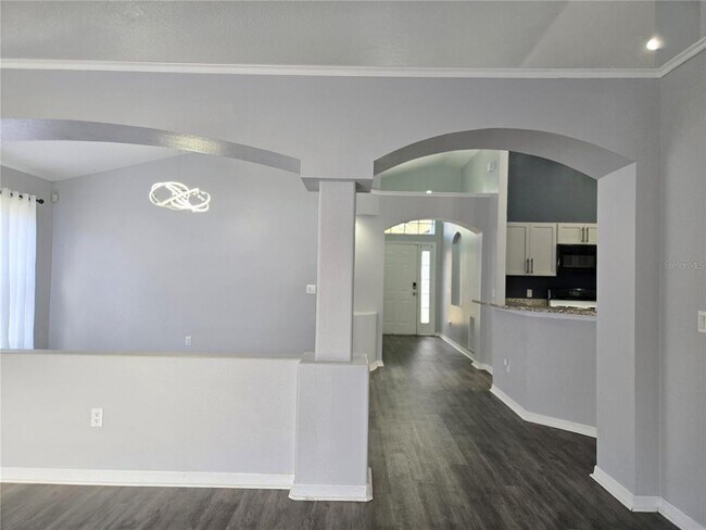Building Photo - 10117 Somersby Dr
