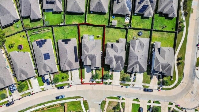 Building Photo - 8922 Golden Mist Dr