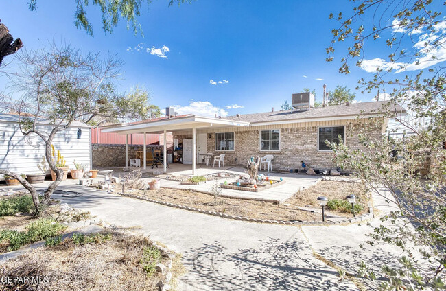 Building Photo - 11749 Prado Del Sol Dr