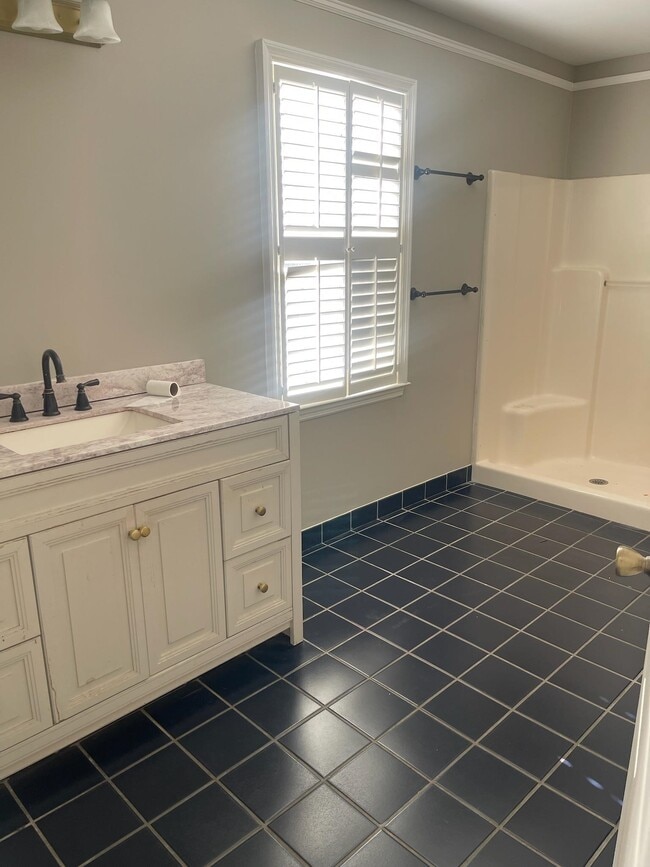 Building Photo - 511 Prince St