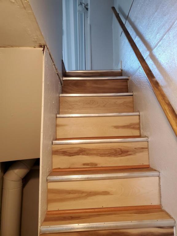 Building Photo - 48 Rumbold Ave