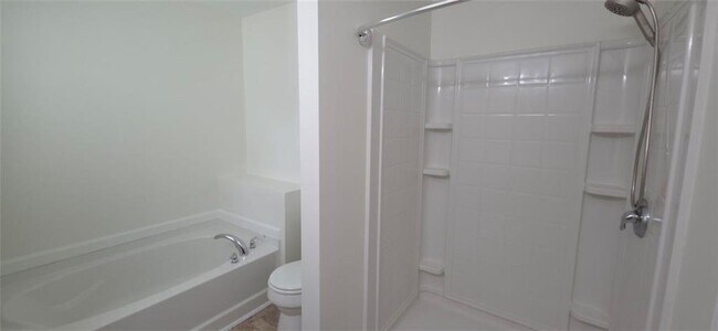 Building Photo - 561 Woodland Park Terrace