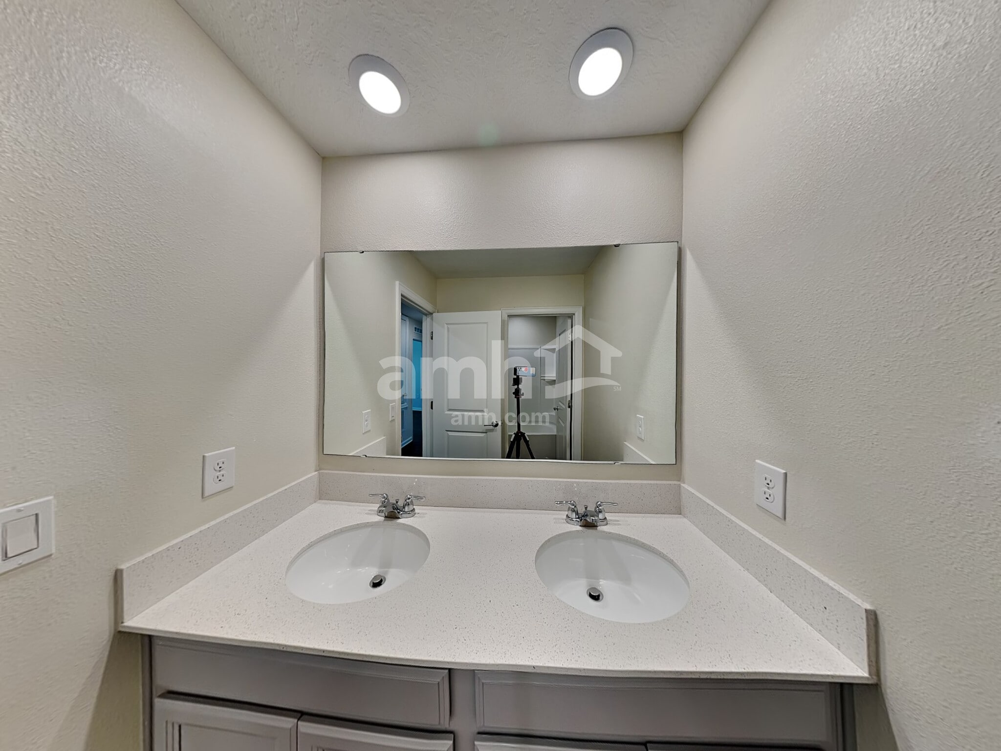 Building Photo - 4365 Seven Canyons Dr