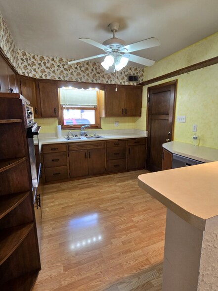 Building Photo - 2913 N 55th St