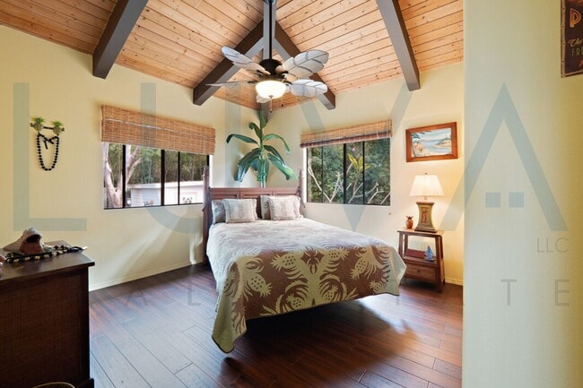 Building Photo - 3Bd 2Ba Furnished Home:  Pet Friendly with Fantastic Ocean Views!