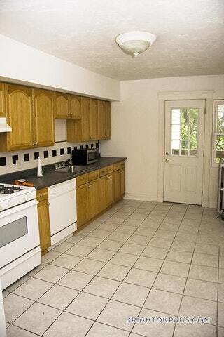 Building Photo - 41 Atkins St