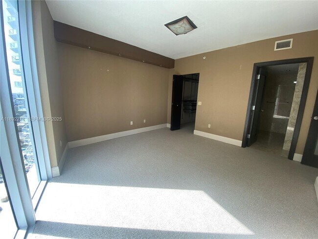 Building Photo - 185 SW 7th St