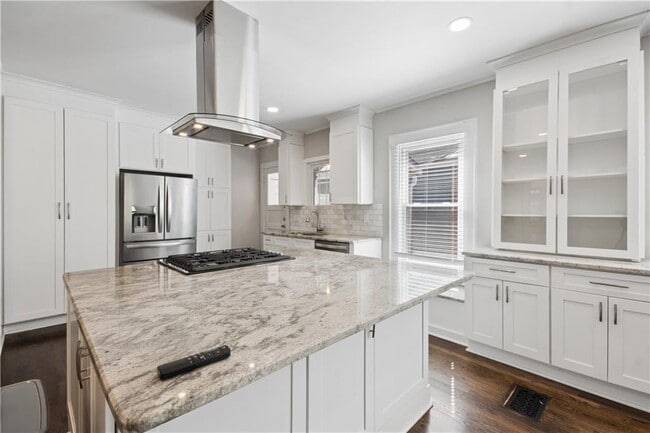 Building Photo - 1213 Cameron Ct NE