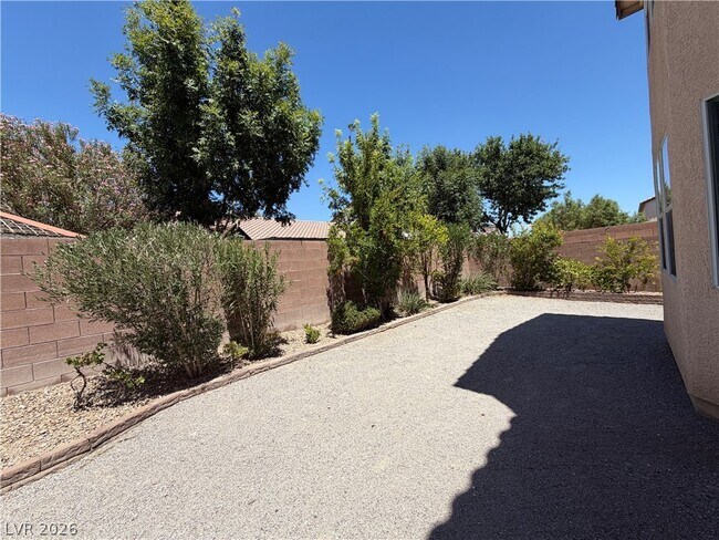 Building Photo - 5604 Rocky Ravine Ave