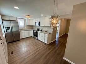 Building Photo - 1406 Mount Hermon Rd