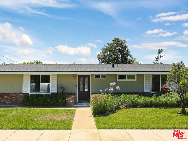 Building Photo - 526 N Emerald Dr