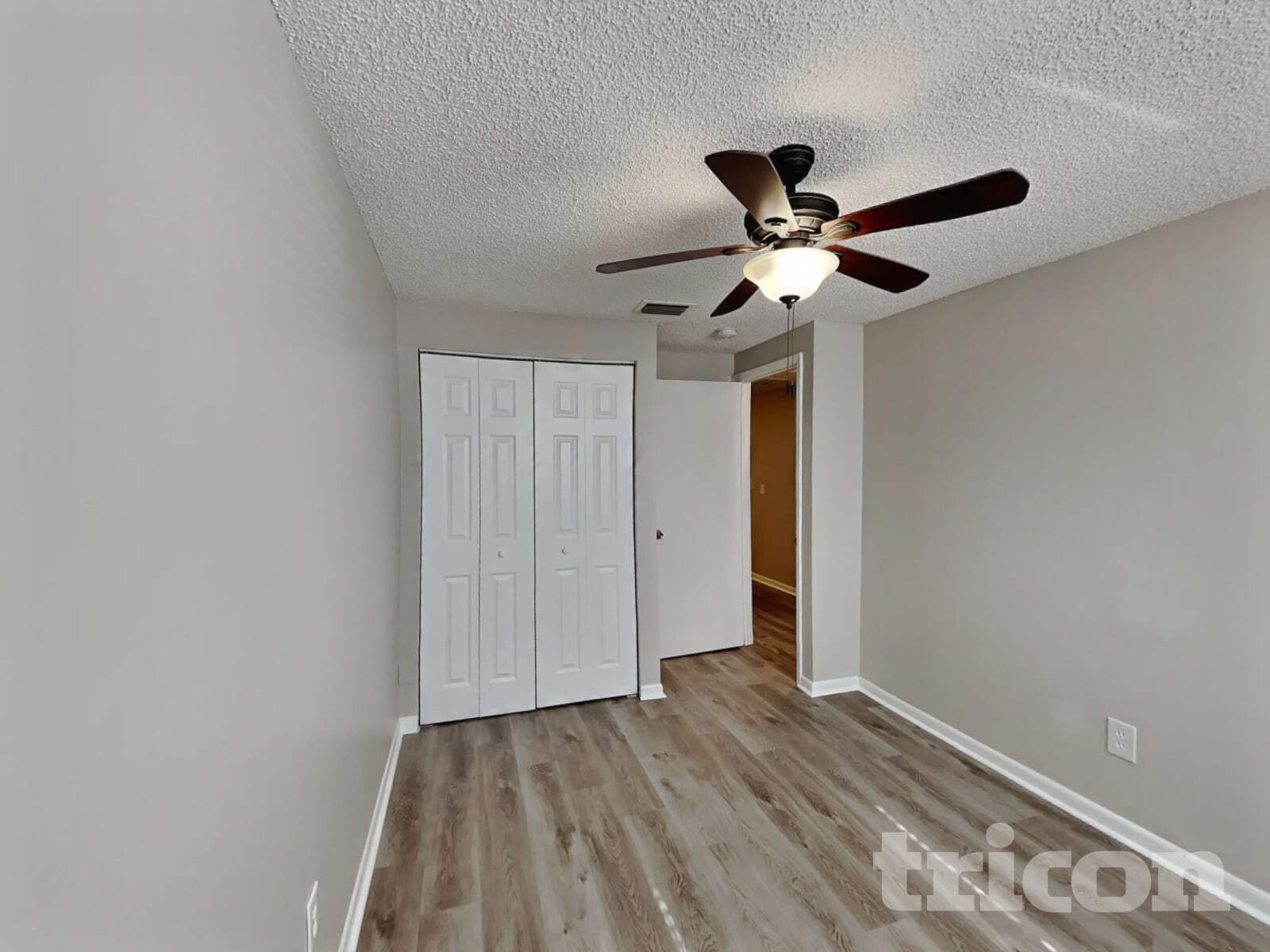 Building Photo - 16137 Ravendale Dr