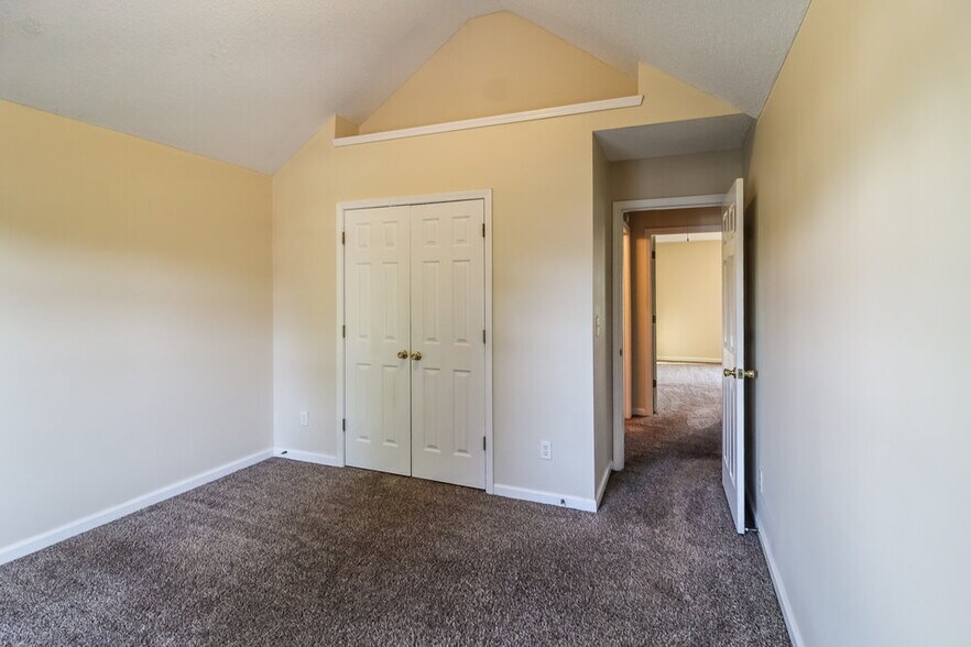 Building Photo - 824 Brisley Cir