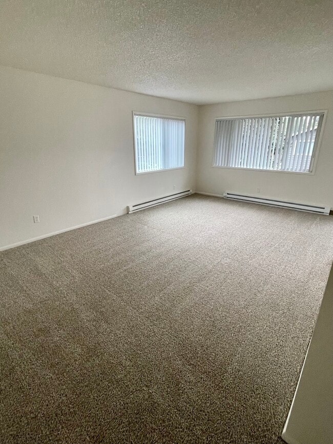 Primary Photo - Valley Oaks Apartments