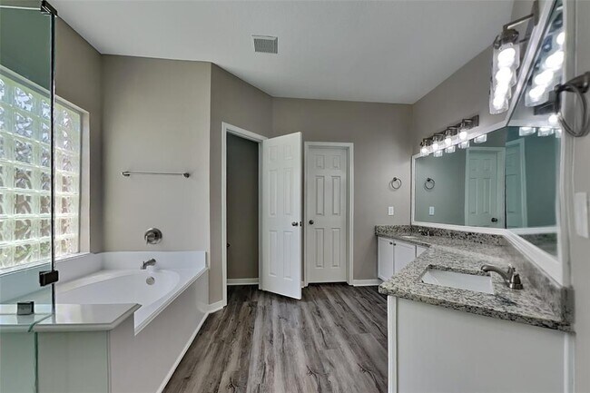 Building Photo - 3207 Nickwill Way