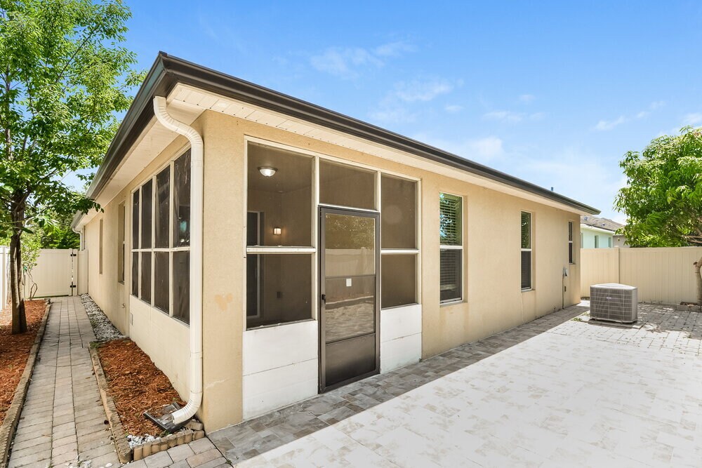 Building Photo - 7408 Azalea Cove Cir