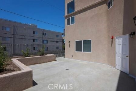 Building Photo - 2585 S Sepulveda Blvd