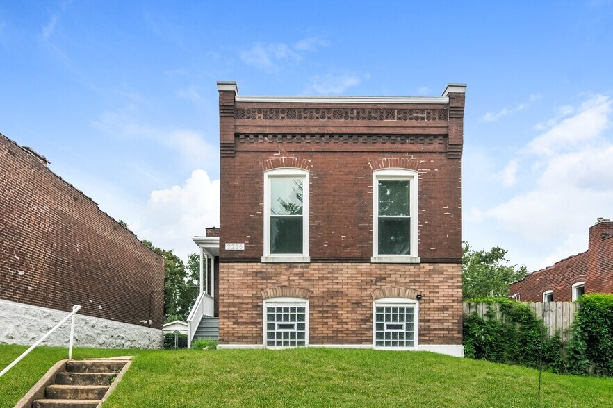 Building Photo - 3216 Itaska St