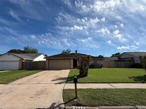 Building Photo - 2815 Fir Crest Ct
