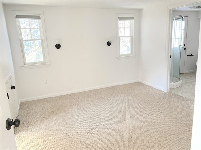 Building Photo - 2 Wildflower Ln