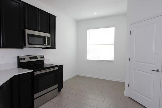 Building Photo - 737 Citrus Reserve Blvd