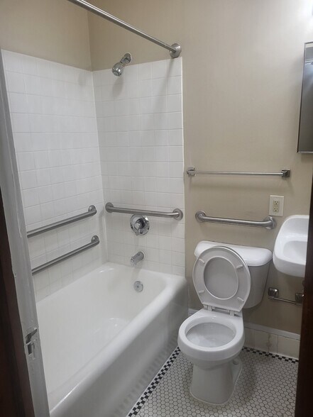 Building Photo - 3958 N 22nd St