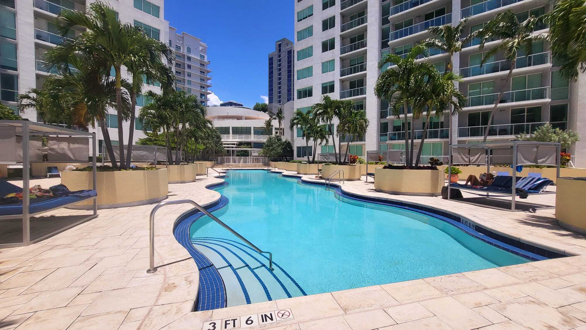 Building Photo - 253 NE 2nd St