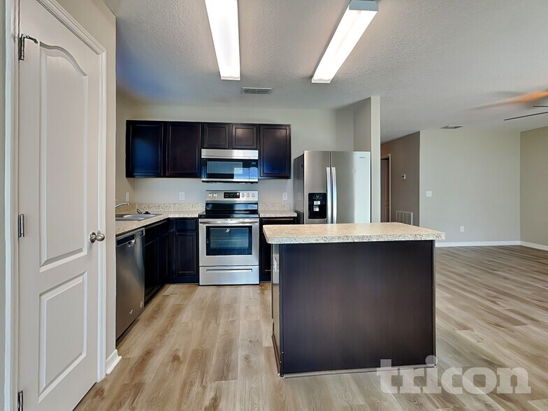 Building Photo - 1608 Fitzgerald Dr