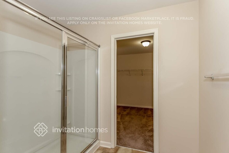 Building Photo - 4071 Oak Field Dr