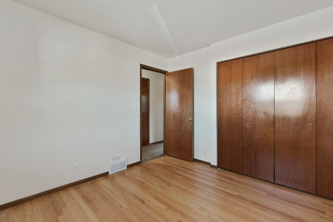 Building Photo - 3744 S 81st St