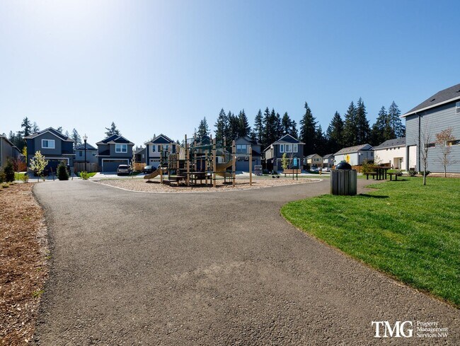 Building Photo - Brand New 3 Bed 2.5 Bath Ridgefield Home Offering