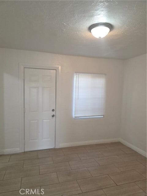 Building Photo - 2268 Genevieve St N