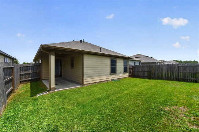 Building Photo - 6014 Wakanda Ln